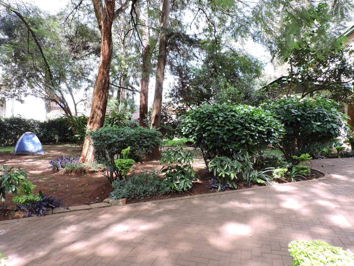 Milimani Backpackers Pansiyon Nairobi Dış mekan fotoğraf